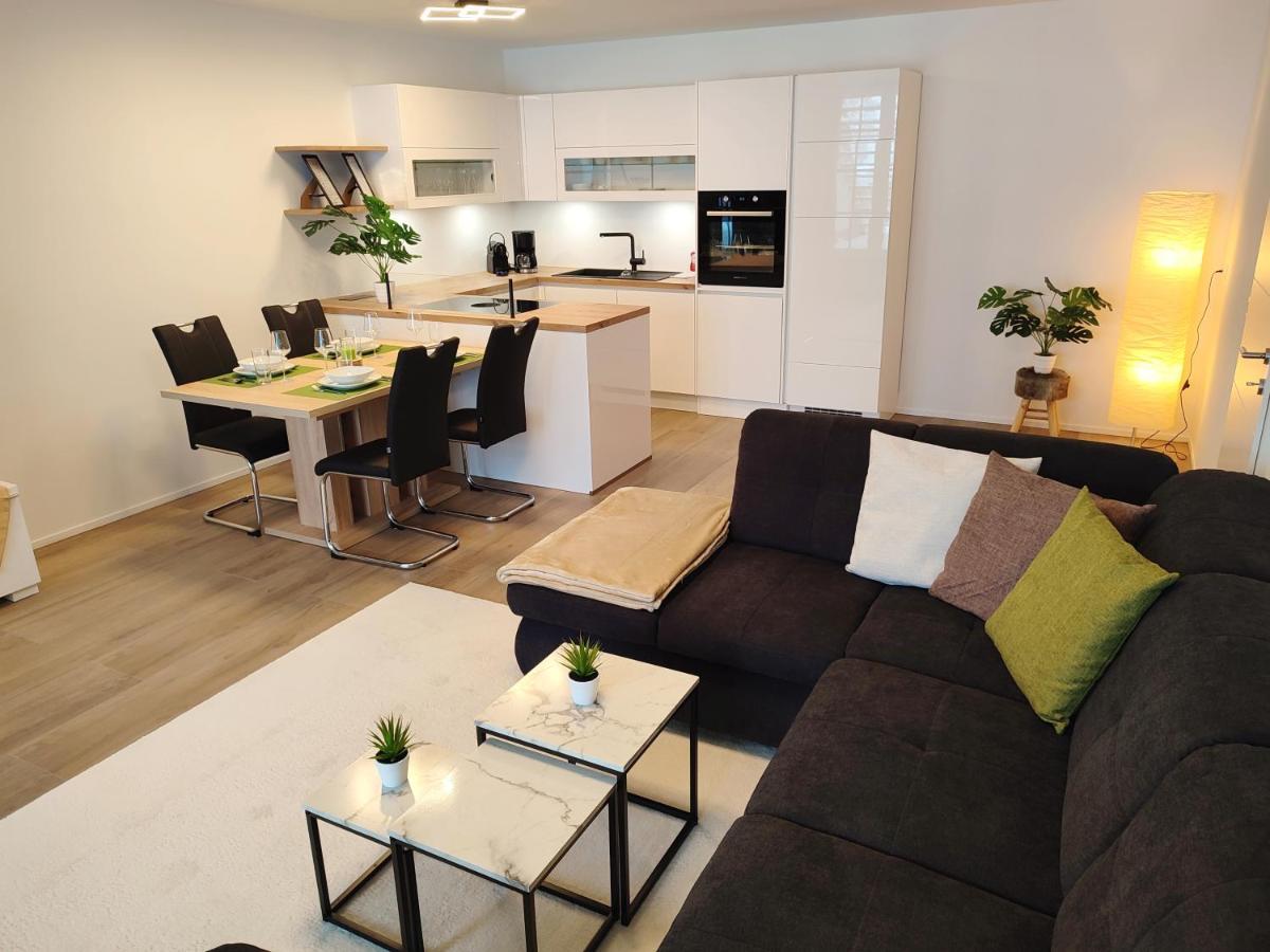 Modern Mountain Apartment - Free Parking & Sauna オーバータウエルン エクステリア 写真